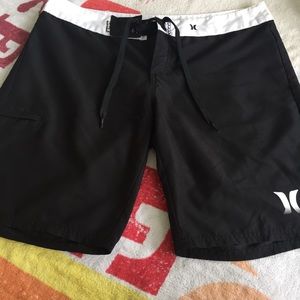 Hurley board shorts Sz 5